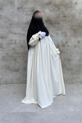 Load image into Gallery viewer, Abaya Balqis Soie de médine