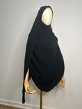 Bild in Galerie-Betrachter laden, Hijab carré 180 X 180cm