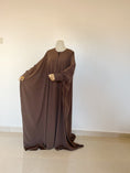 Charger l'image dans la visionneuse de la galerie, Abaya Saudia (Whool Peach)
