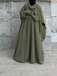 Load image into Gallery viewer, Winter Abaya
