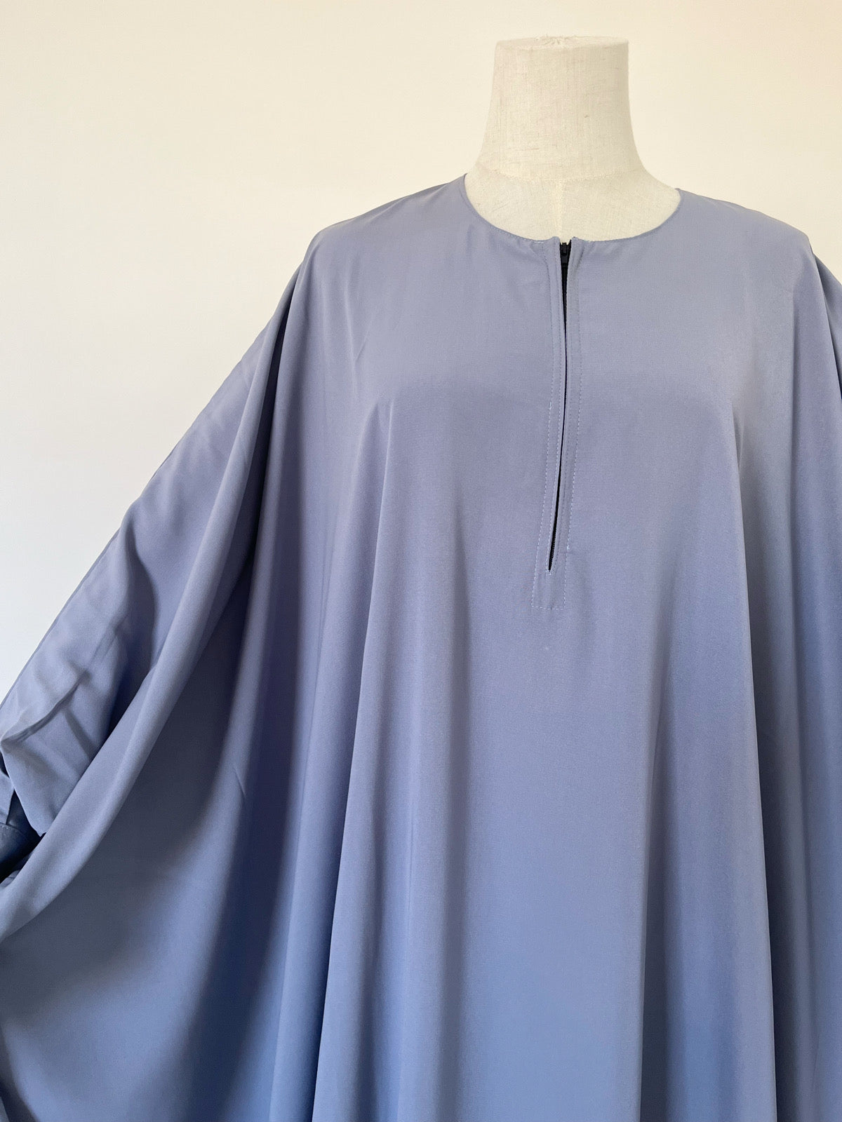 Abaya Saudia (Wollpfirsich)