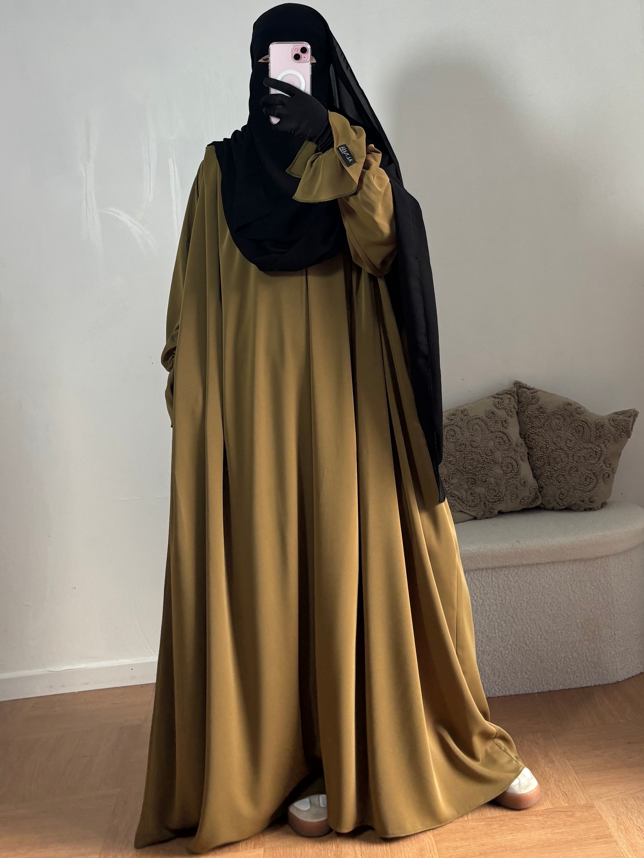 Abaya Yaqout Soie de Médine