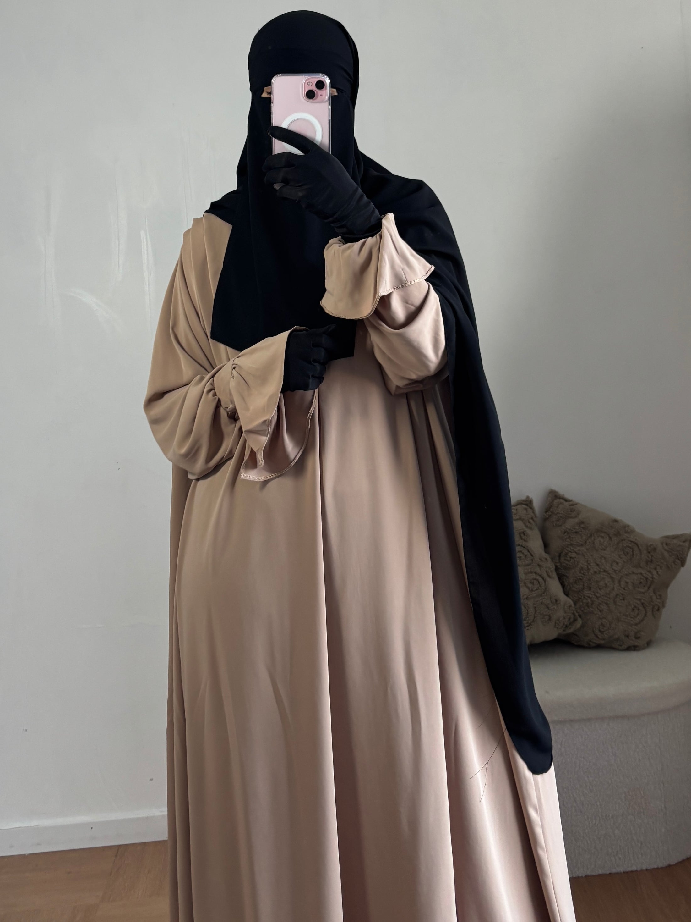 Abaya Yaqout-Seide aus Medina 