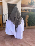 Cargar la imagen en la vista de la galería, Khimar Tarha 3 voiles pointu Mousseline
