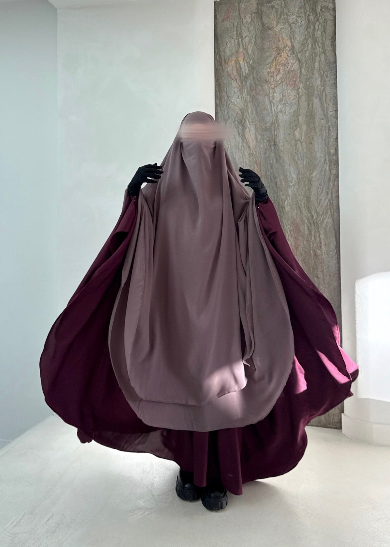 Abaya Maleeka Nidha