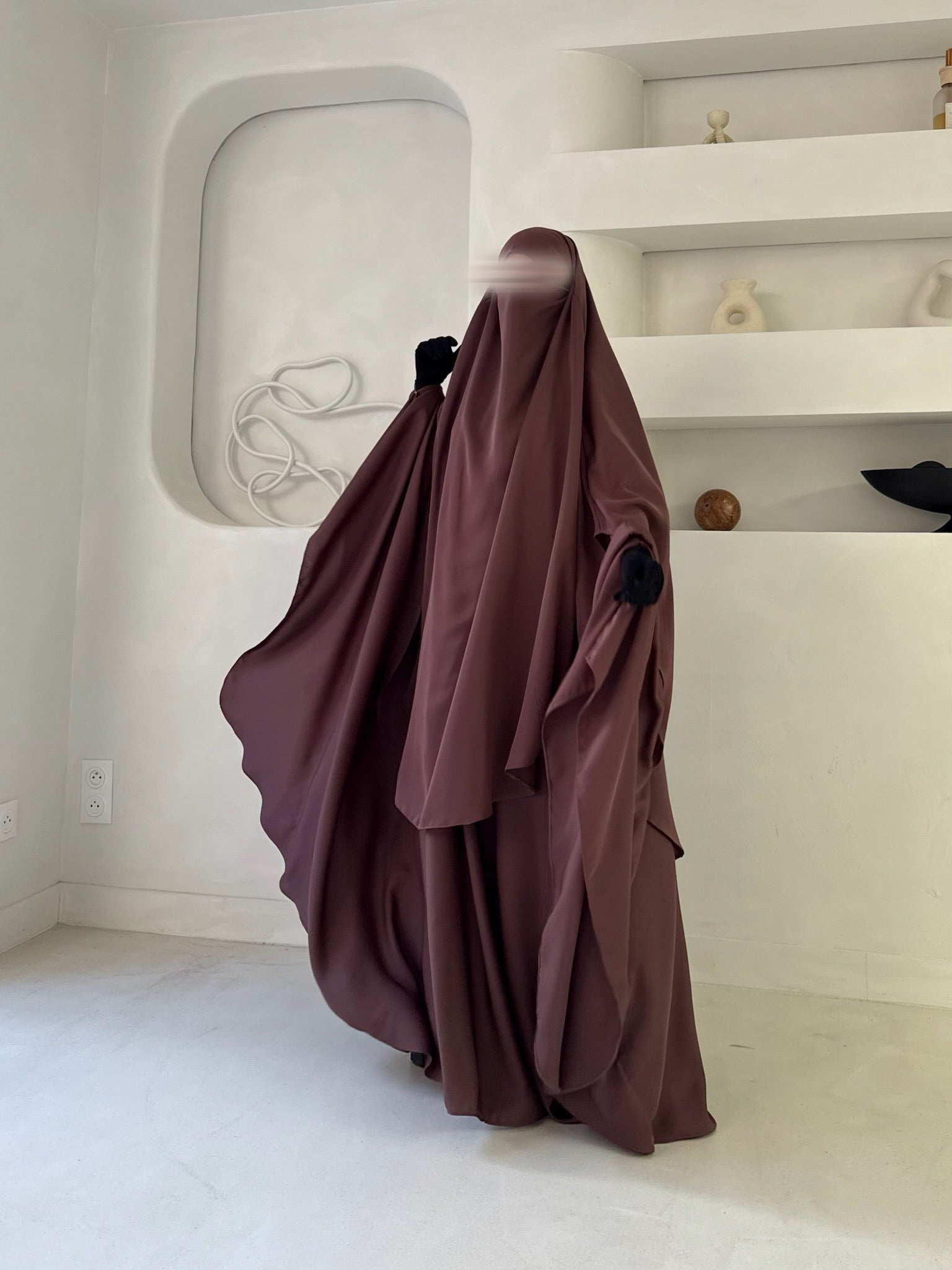 Abaya Maleeka Nidha