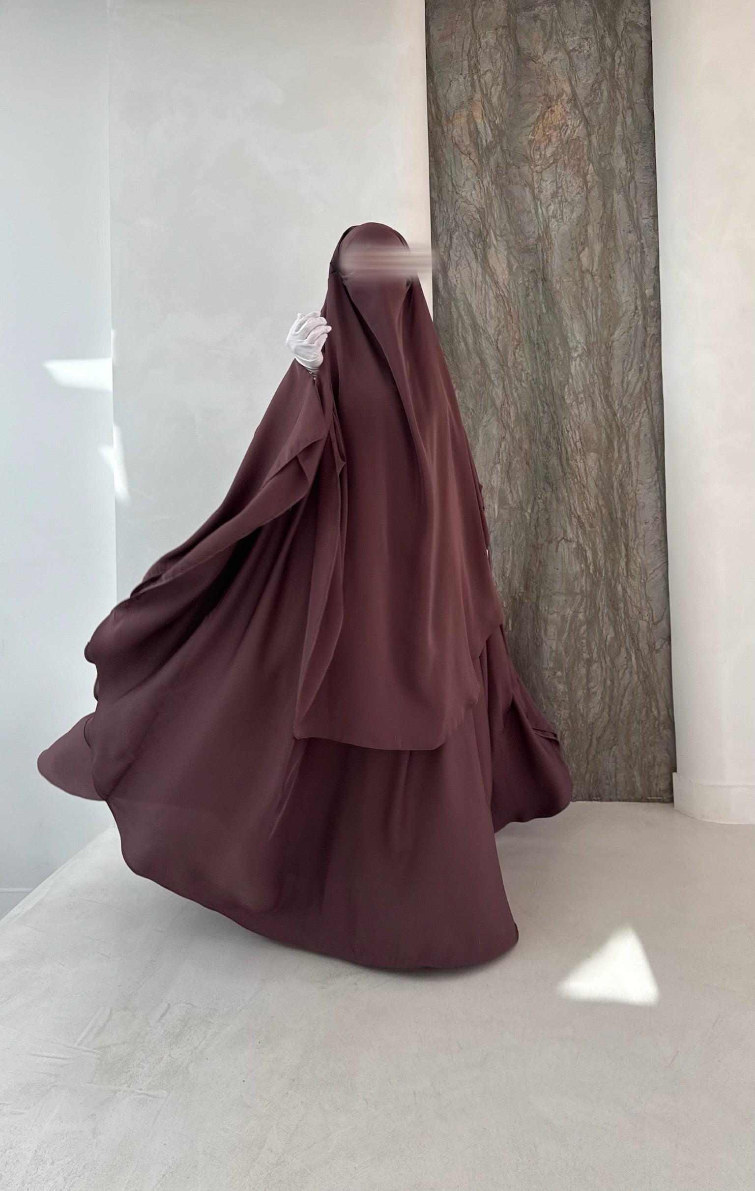Abaya Maleeka Nidha