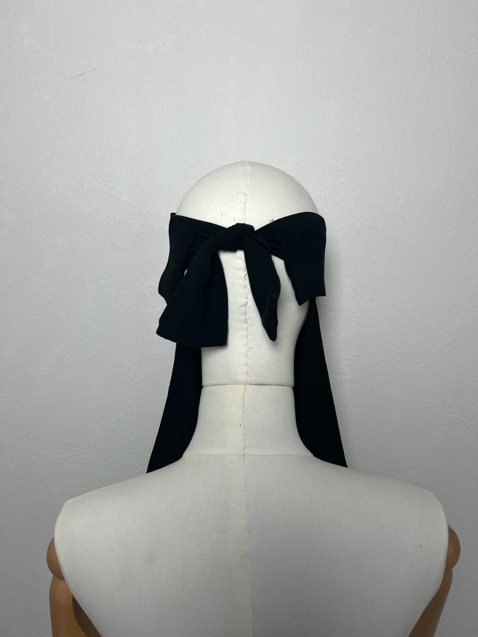 Niqab pull down