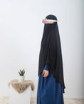 Load image into Gallery viewer, Niqab ,Abaya , Khimar , Dubai , Abaya 2021 , Hijab , Saoudienne , Papillon , Farasha , Soie de médine
