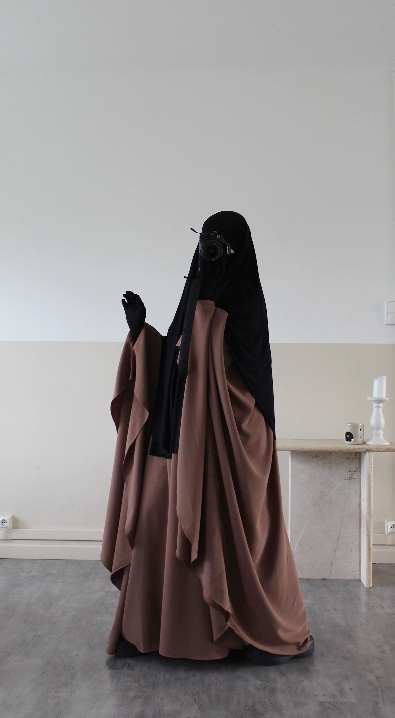 Abaya Maleeka-Seide aus Medina