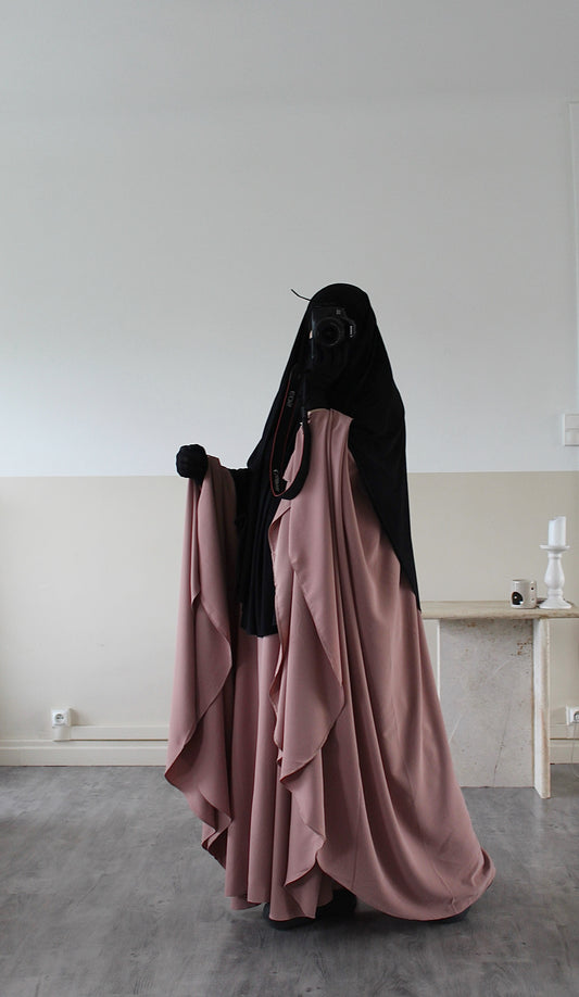 Abaya Maleeka-Seide aus Medina