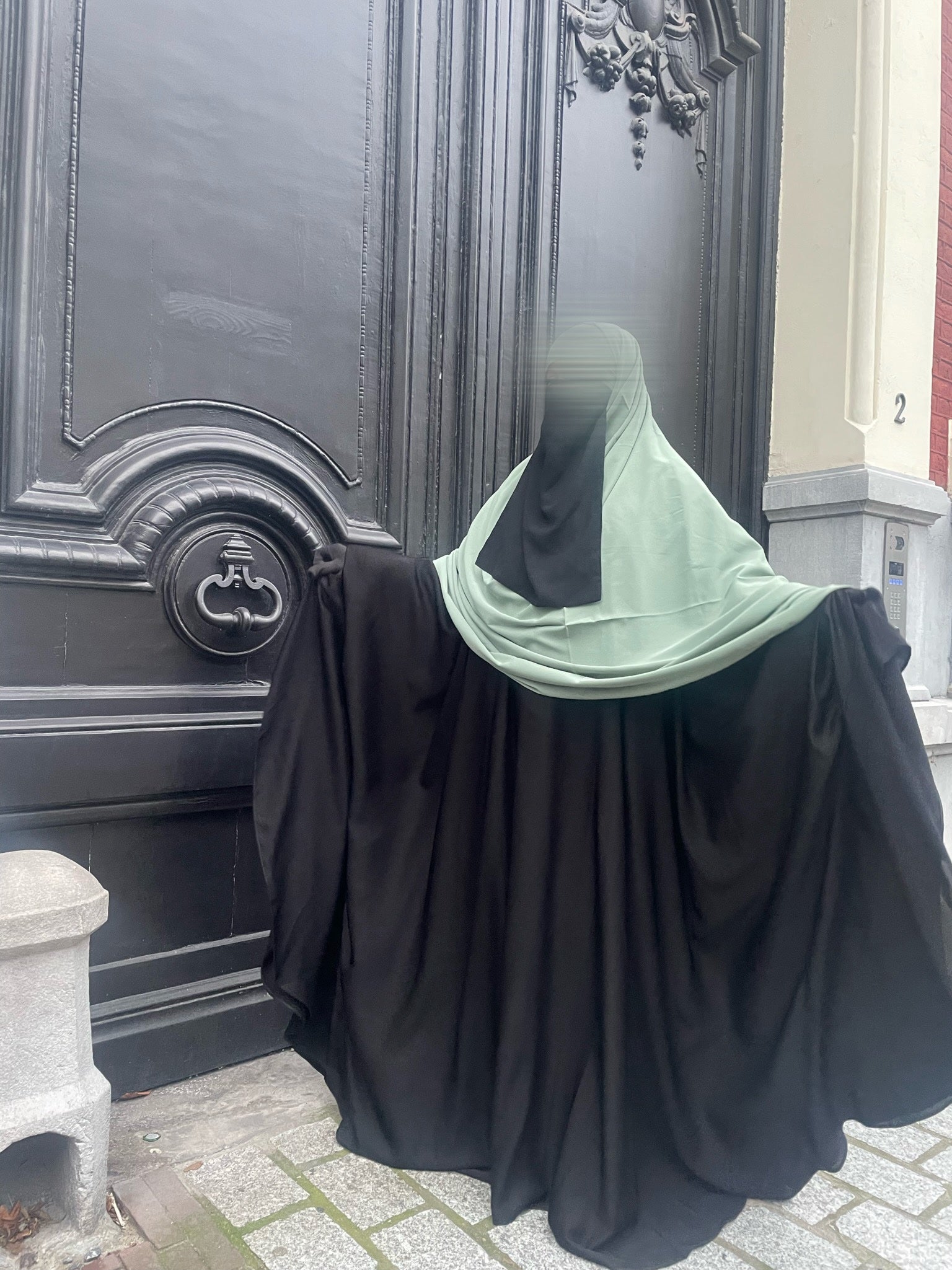 Abaya Maleeka-Seide aus Medina