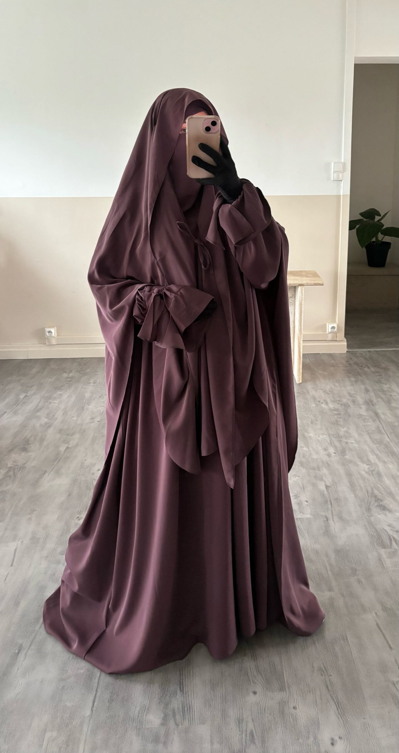 Abaya Yaqout Soie de Médine