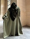 Load image into Gallery viewer, Sharp Khimar Sarah (Whool Peach)
